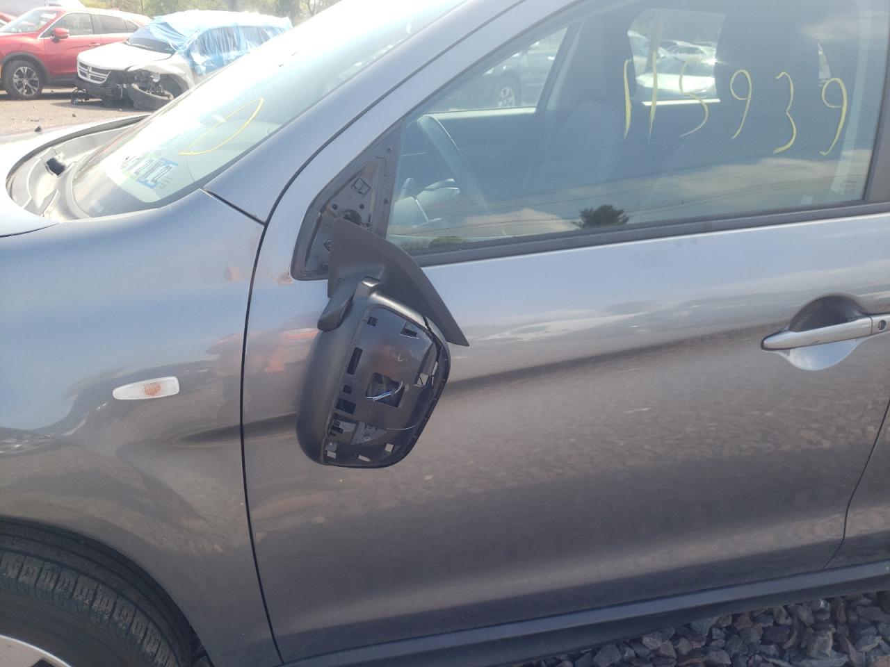 Zdjęcie 9 z aukcji – 2015 MITSUBISHI OUTLANDER z VIN 4A4AR3AU1FE032361