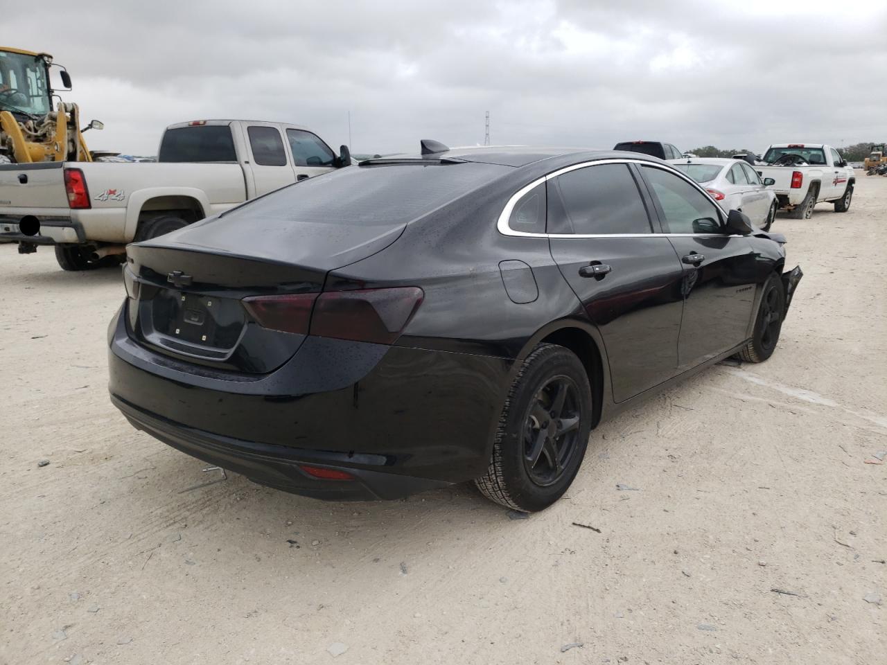 Photo 4 from auction – 2017 CHEVROLET MALIBU LS with VIN 1G1ZB5ST3HF192005
