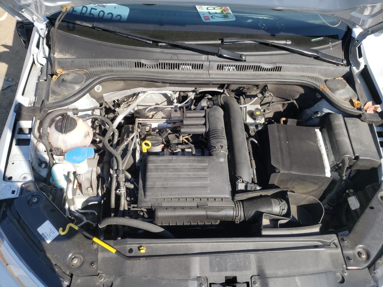 Photo 7 from auction – 2017 VOLKSWAGEN JETTA S with VIN 3VW2B7AJ2HM402420