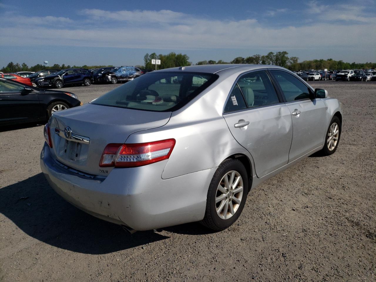 Photo 4 from auction – 2010 TOYOTA CAMRY BASE with VIN 4T1BF3EK2AU031064