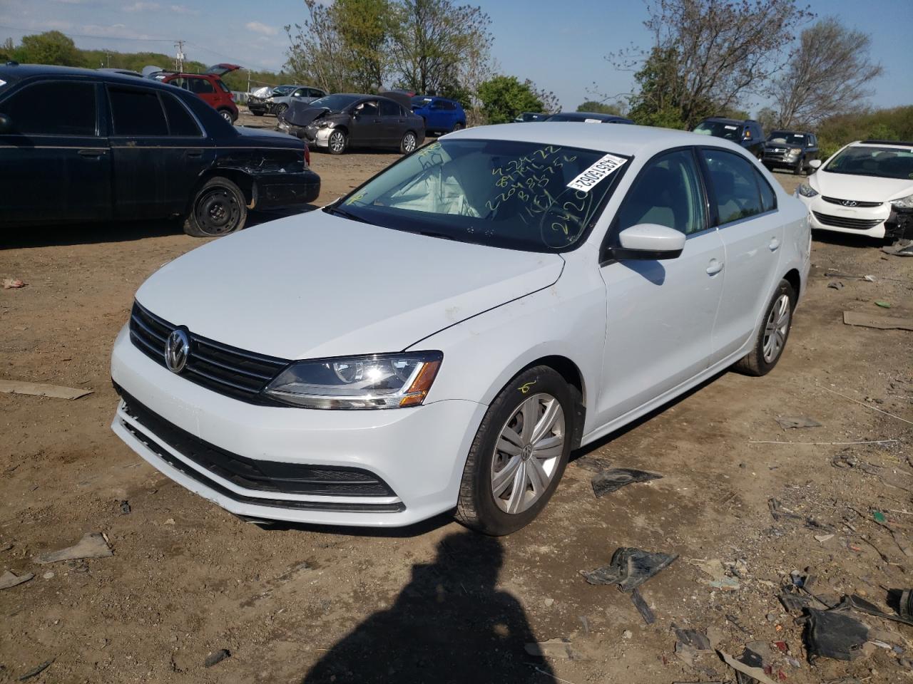 Photo 2 from auction – 2017 VOLKSWAGEN JETTA S with VIN 3VW2B7AJ2HM402420