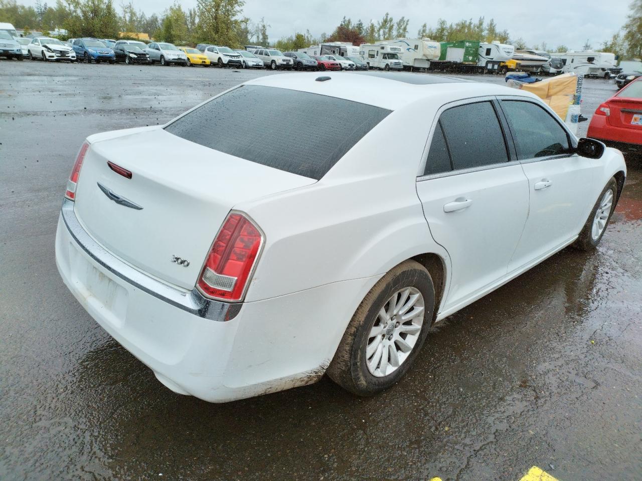 Photo 4 from auction – 2014 CHRYSLER 300 with VIN 2C3CCAAG4EH232467