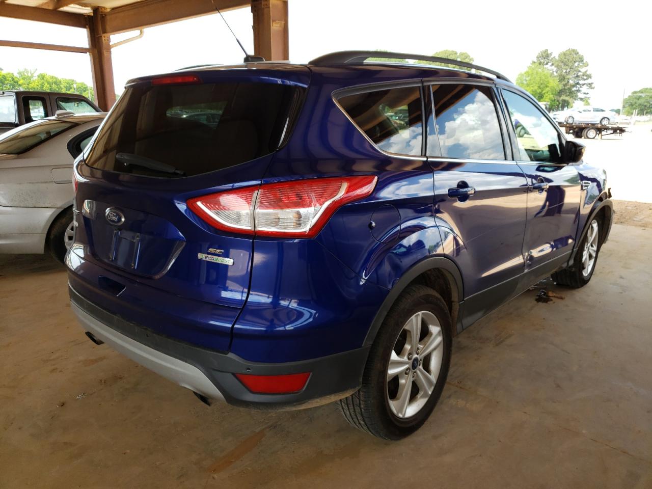 Photo 4 from auction – 2015 FORD ESCAPE SE with VIN 1FMCU0GX0FUB88360