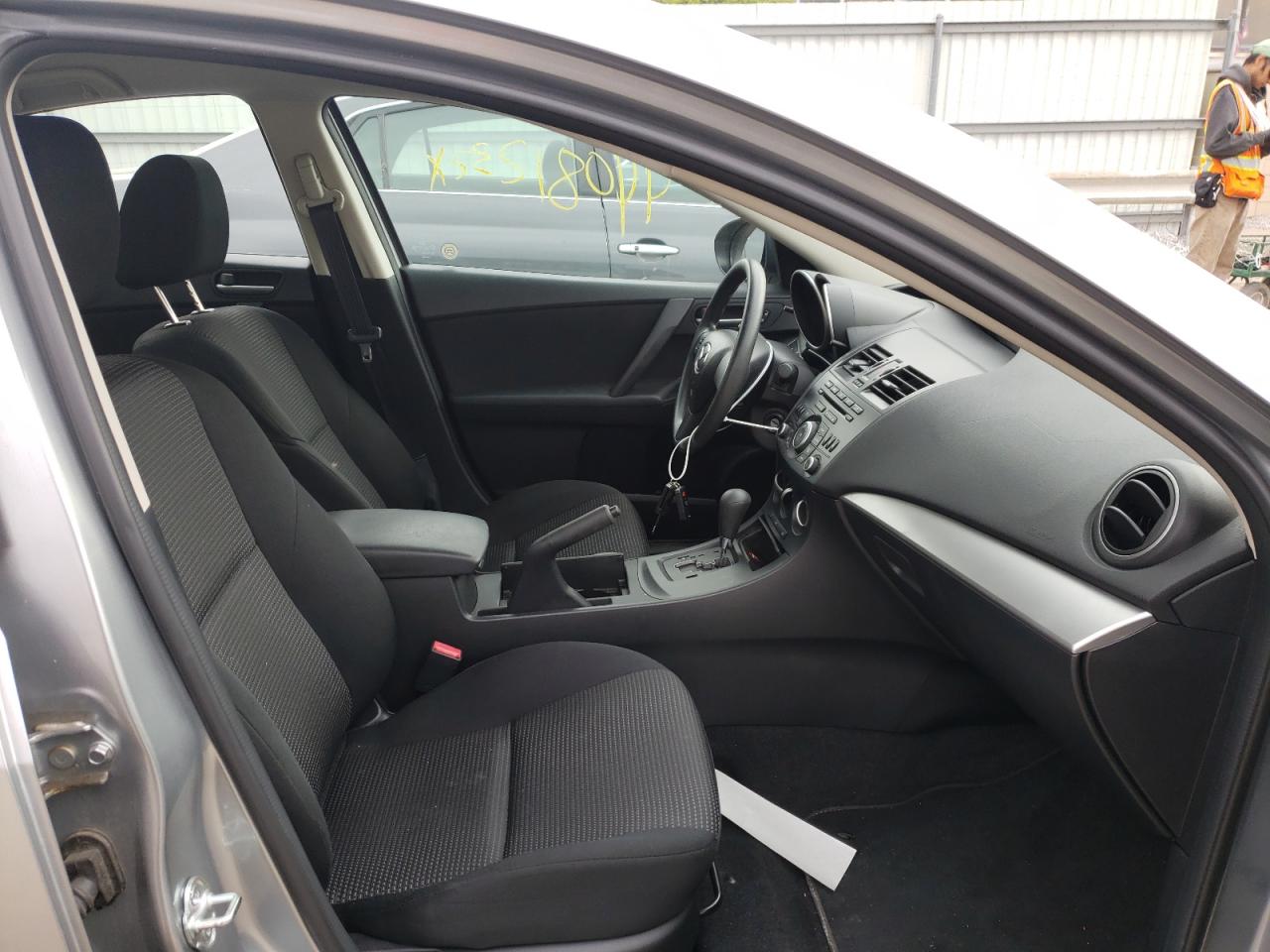 Photo 5 from auction – 2013 MAZDA 3 I with VIN JM1BL1TGXD1851298