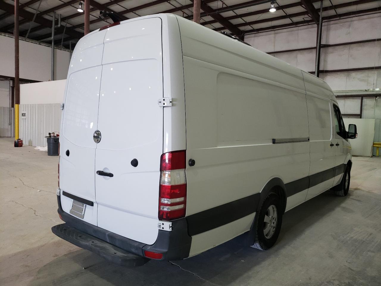Photo 4 from auction – 2014 FREIGHTLINER SPRINTER 2 with VIN WDYPE8DC5E5908896