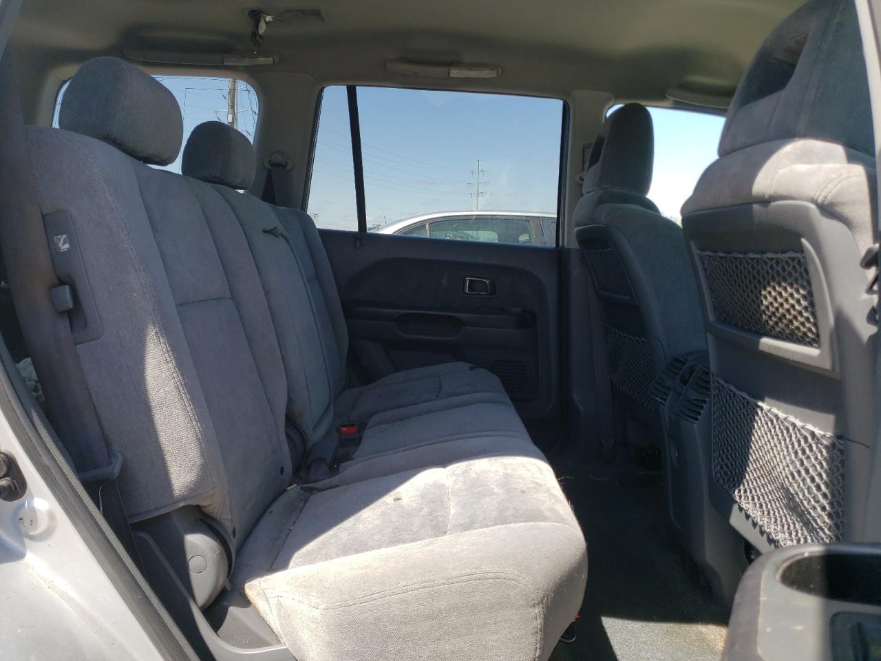 Photo 6 from auction – 2004 HONDA PILOT EX with VIN 2HKYF18434H530017