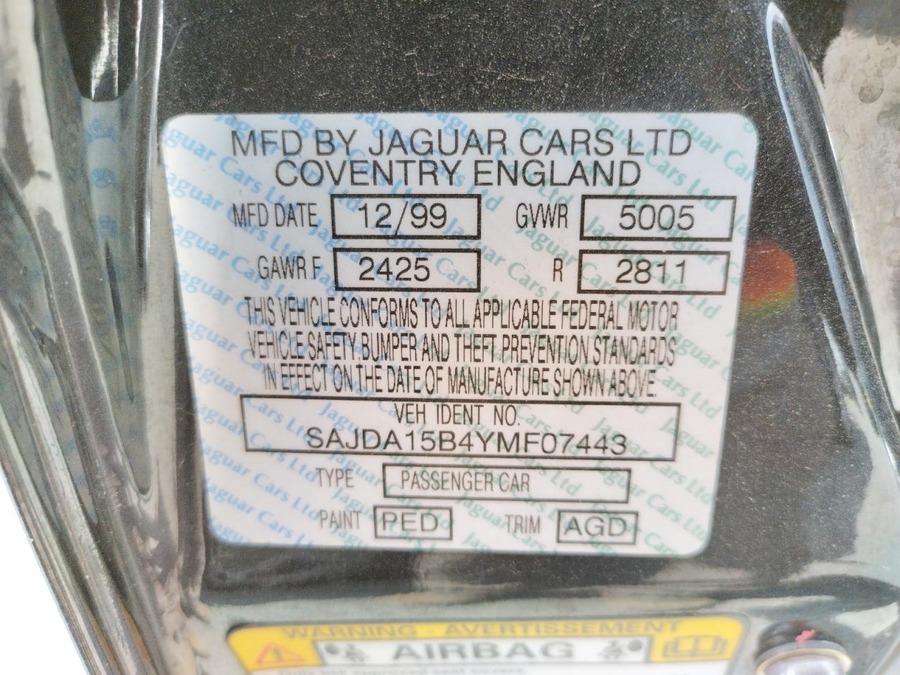 Photo 10 from auction – 2000 JAGUAR XJR with VIN SAJDA15B4YMF07443