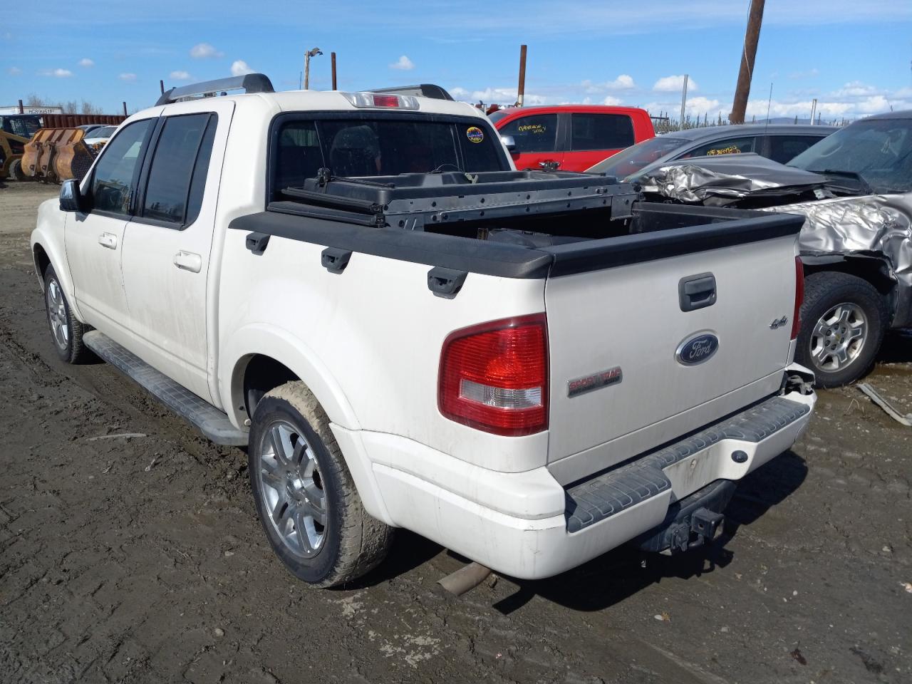 Photo 3 from auction – 2008 FORD EXPLORER S with VIN 1FMEU53E08UB16345