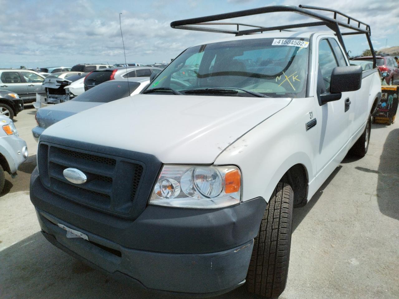 Photo 2 from auction – 2007 FORD F150 with VIN 1FTRF12227KC58156