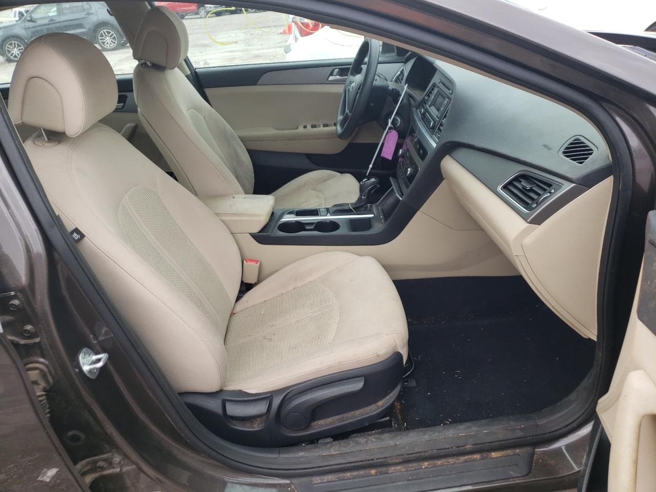 Photo 5 from auction – 2015 HYUNDAI SONATA SE with VIN 5NPE24AF4FH257233