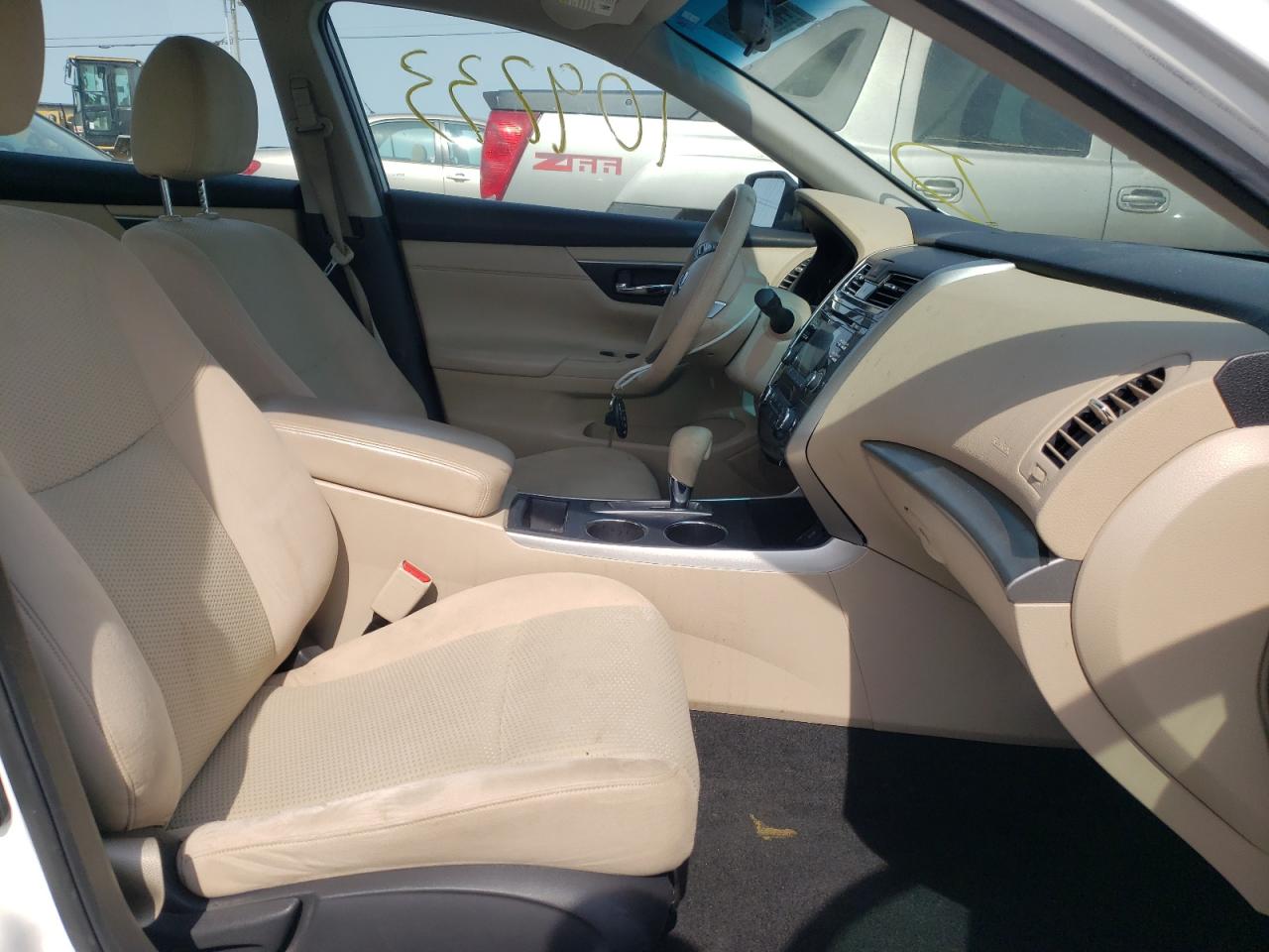 Photo 5 from auction – 2015 NISSAN ALTIMA 2.5 with VIN 1N4AL3AP1FN387569