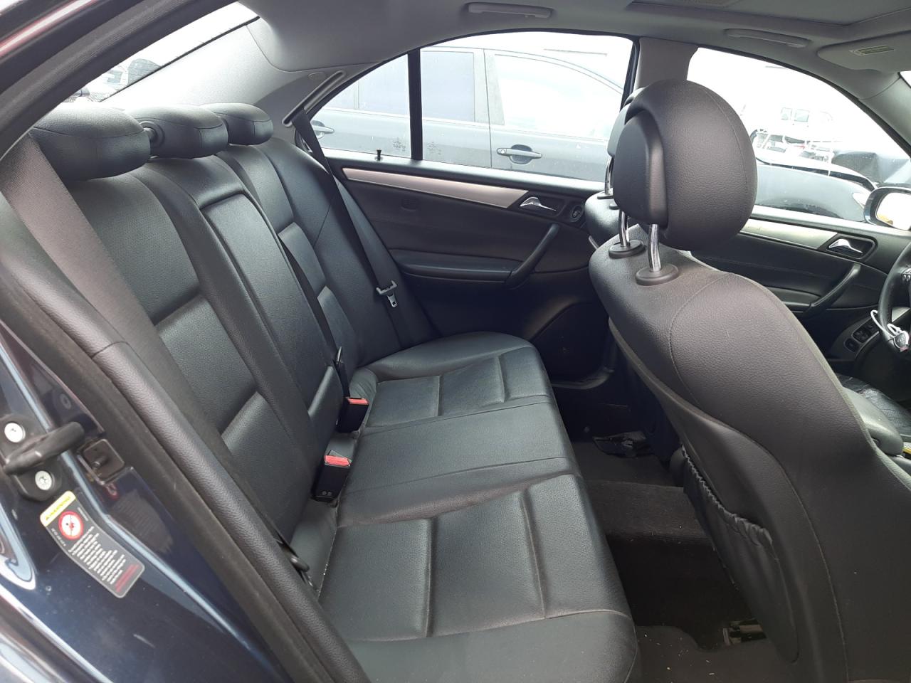 Photo 6 from auction – 2005 MERCEDES-BENZ C-CLASS with VIN WDBRF40J35A776242