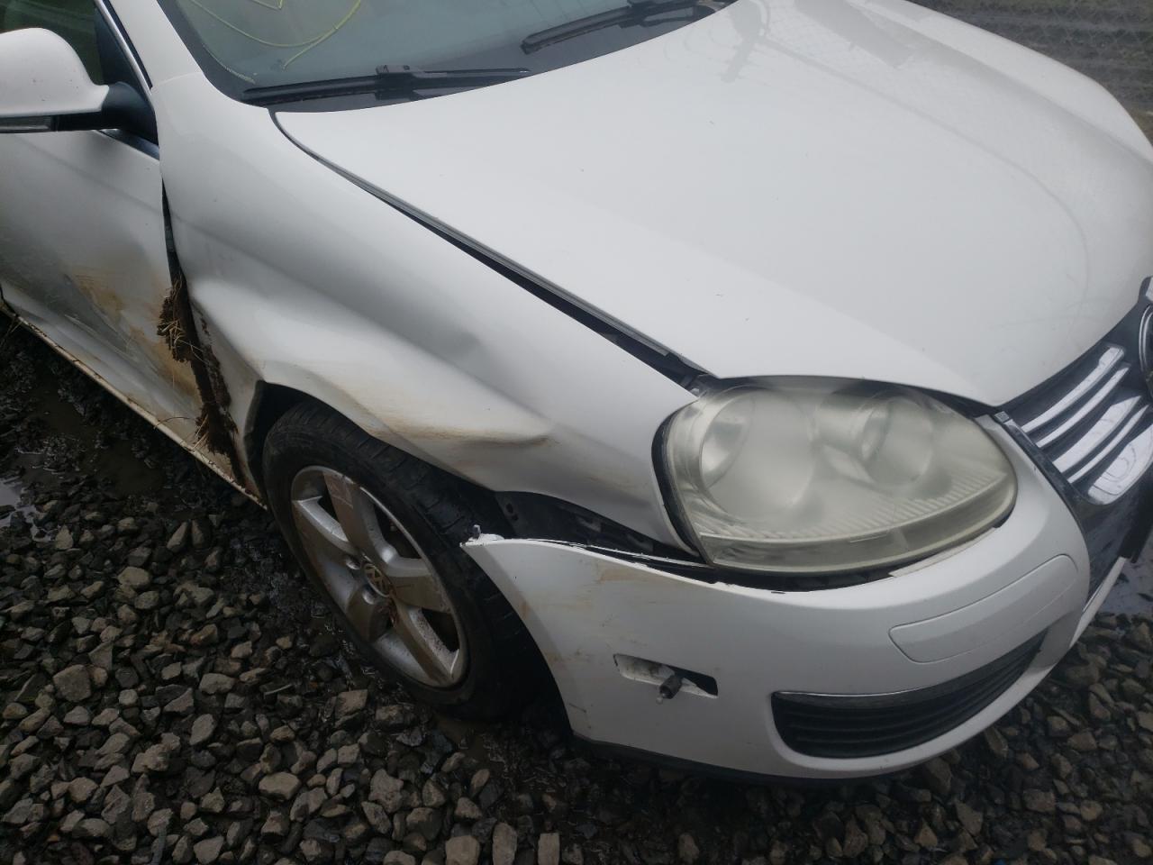 Photo 9 from auction – 2009 VOLKSWAGEN JETTA SE with VIN 3VWRZ71K29M123795
