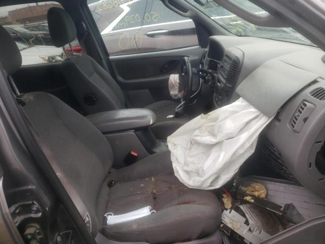 Photo 5 from auction – 2002 FORD ESCAPE XLT with VIN 1FMYU03152KD98661