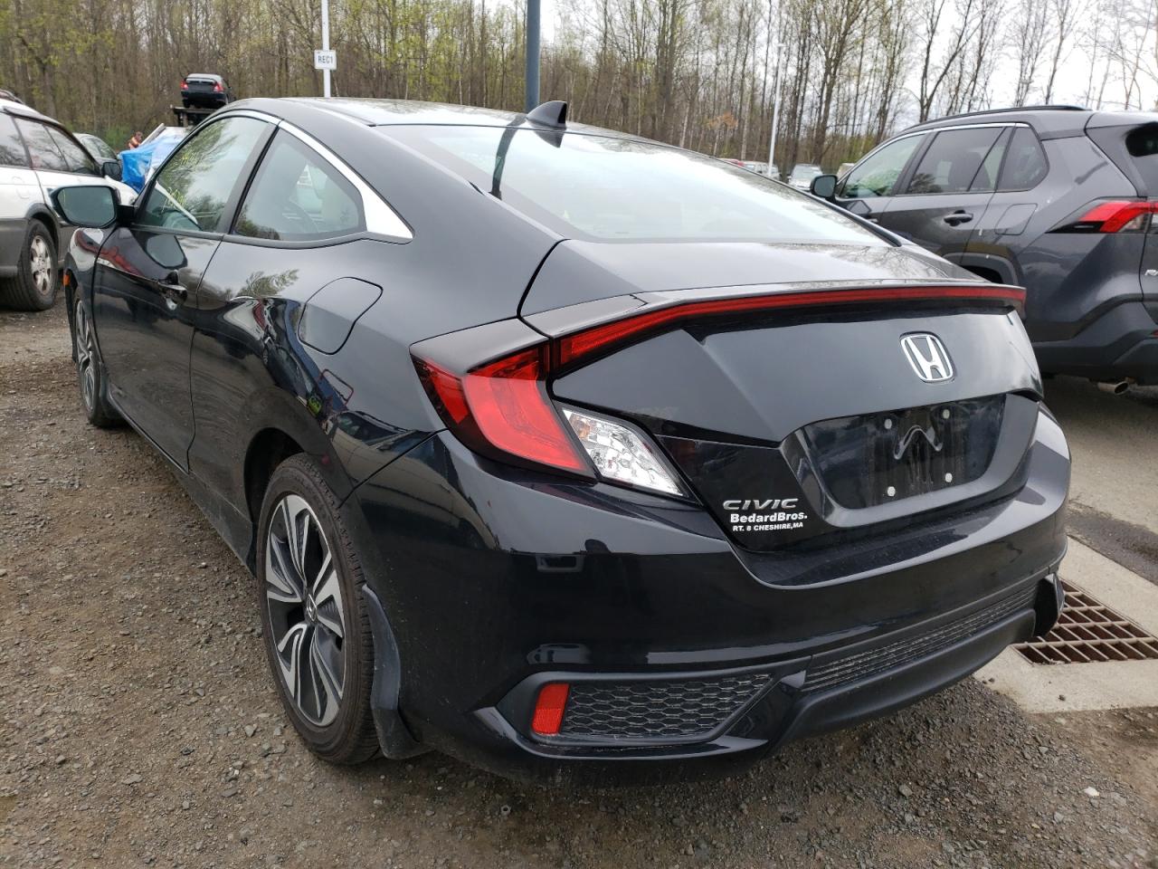Photo 16 from auction – 2018 HONDA CIVIC EX with VIN 2HGFC3A32JH356279