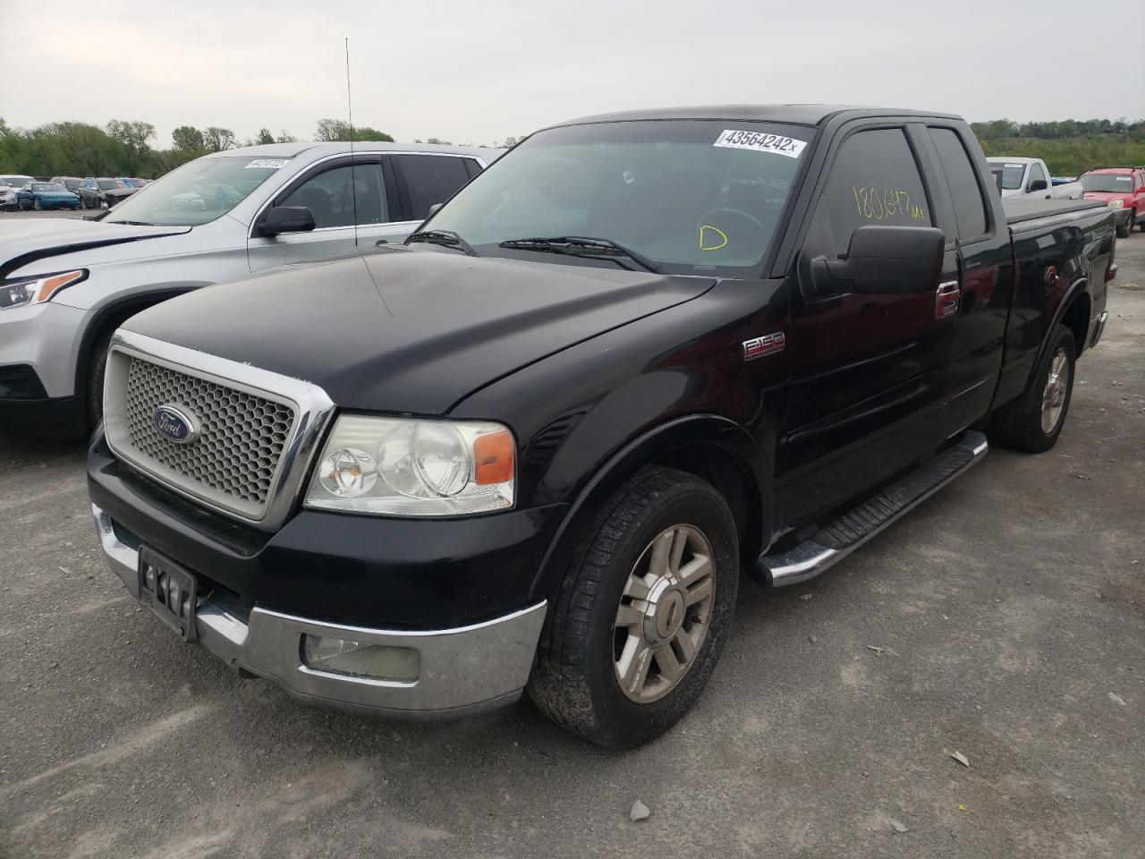 Photo 2 from auction – 2004 FORD F150 with VIN 1FTPX12524NB83645