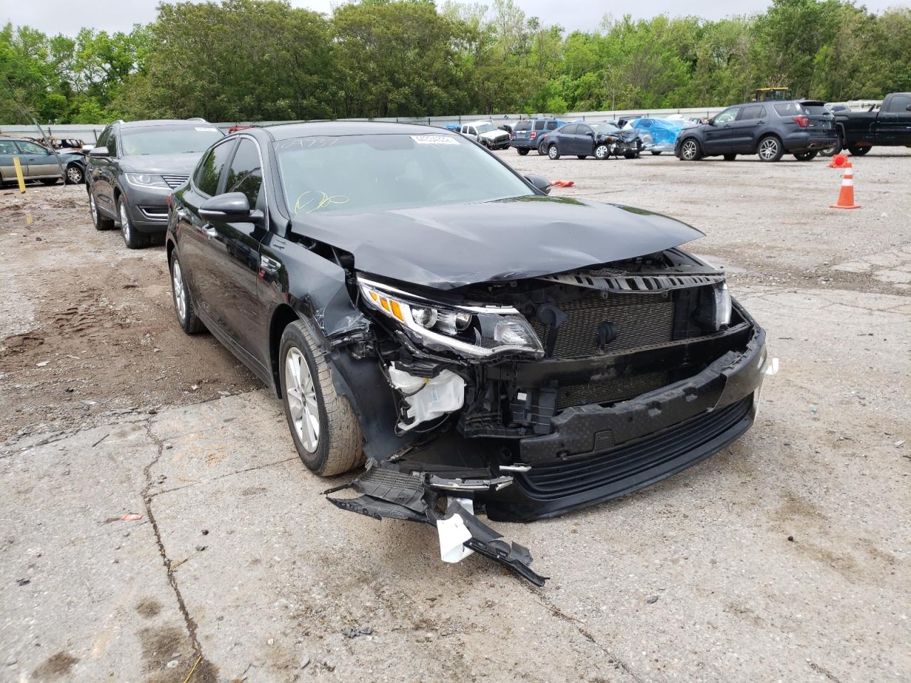 Photo 9 from auction – 2016 KIA OPTIMA LX with VIN 5XXGT4L38GG109737