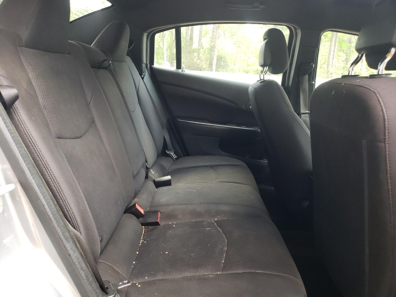 Photo 6 from auction – 2014 CHRYSLER 200 LX with VIN 1C3CCBAB6EN123963