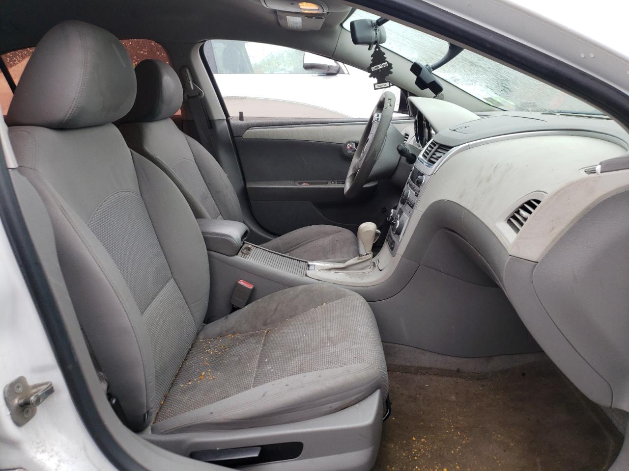 Photo 5 from auction – 2011 CHEVROLET MALIBU LS with VIN 1G1ZA5EU8BF348473