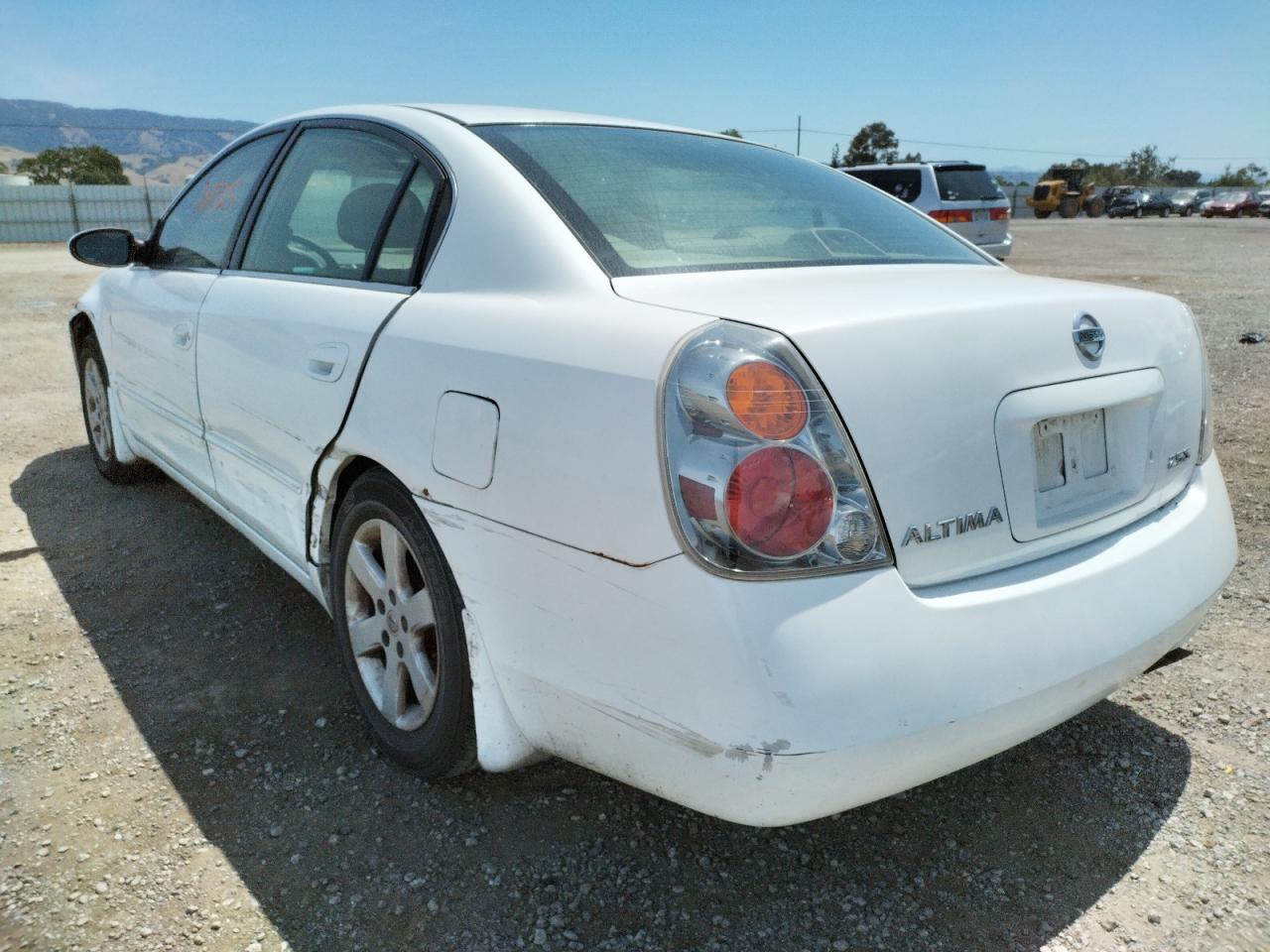 Photo 3 from auction – 2004 NISSAN ALTIMA BAS with VIN 1N4AL11D84C120965