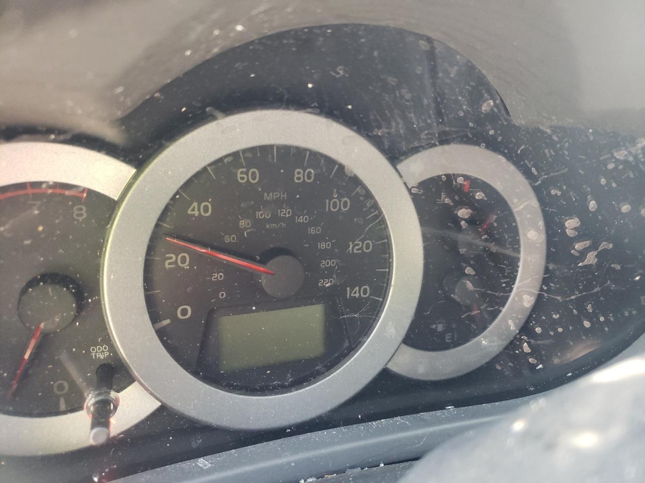 Photo 8 from auction – 2012 TOYOTA RAV4 with VIN 2T3ZF4DV2CW148878