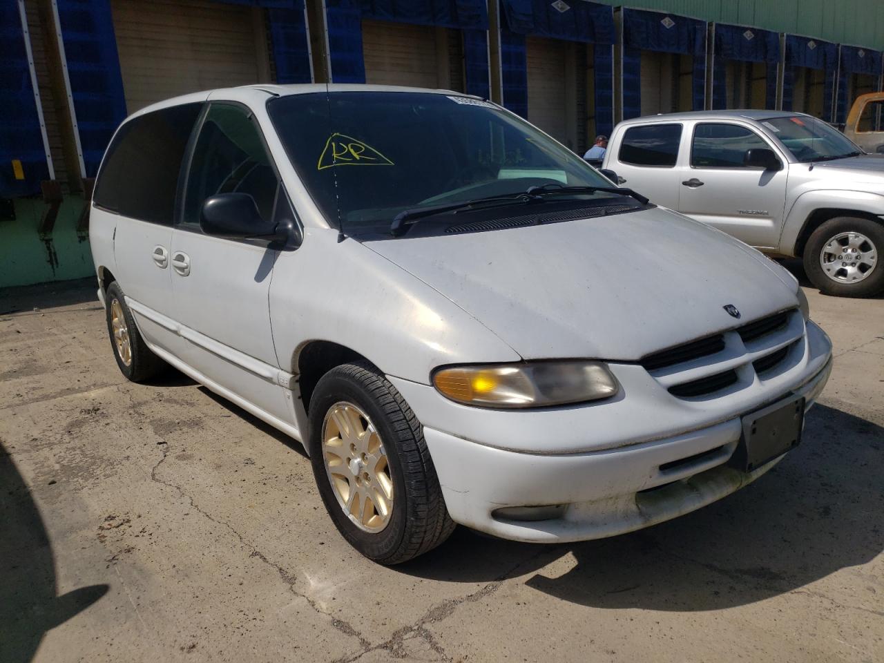 DODGE CARAVAN 1997 with VIN 1B4GP55L6VB420445 - Photo from auction