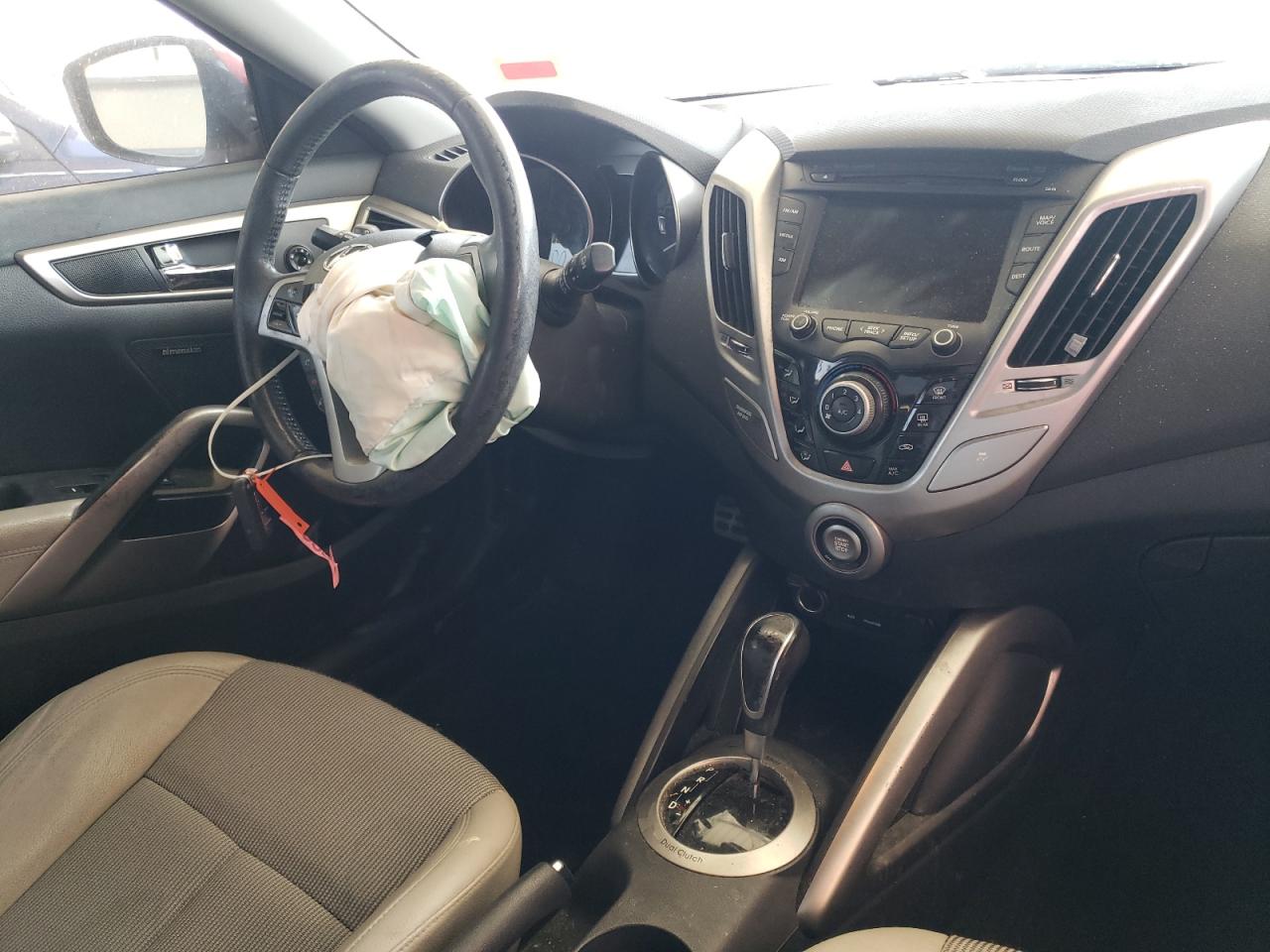 Photo 9 from auction – 2013 HYUNDAI VELOSTER with VIN KMHTC6AD1DU124359