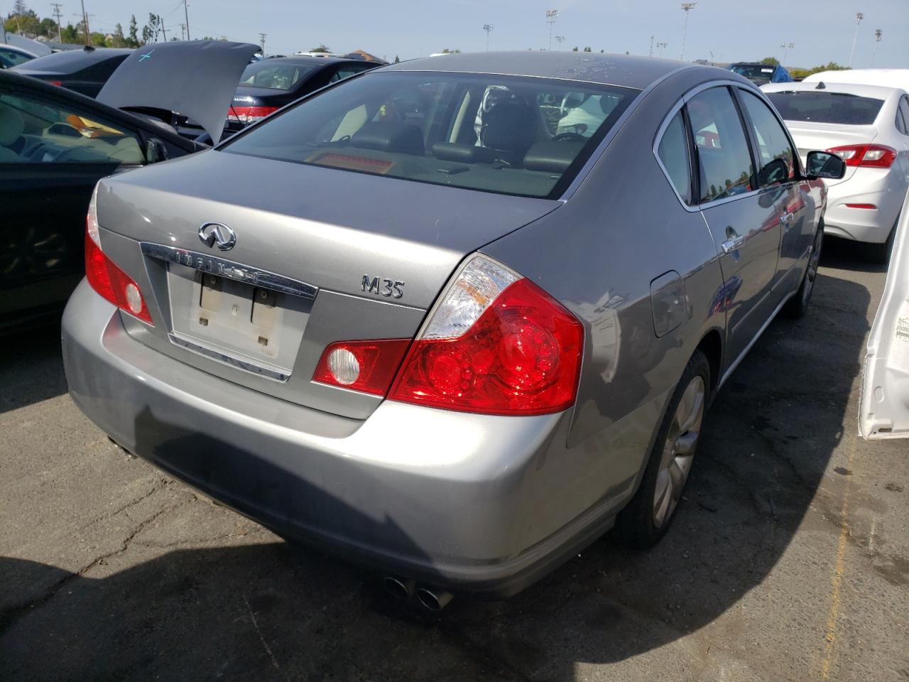 Photo 4 from auction – 2006 INFINITI M35 BASE with VIN JNKAY01E26M110992