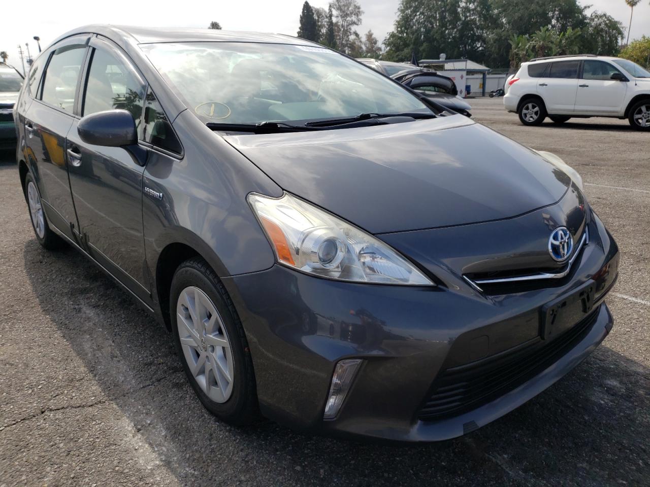 TOYOTA PRIUS V 2013 with VIN JTDZN3EU5D3231082 - Photo from auction