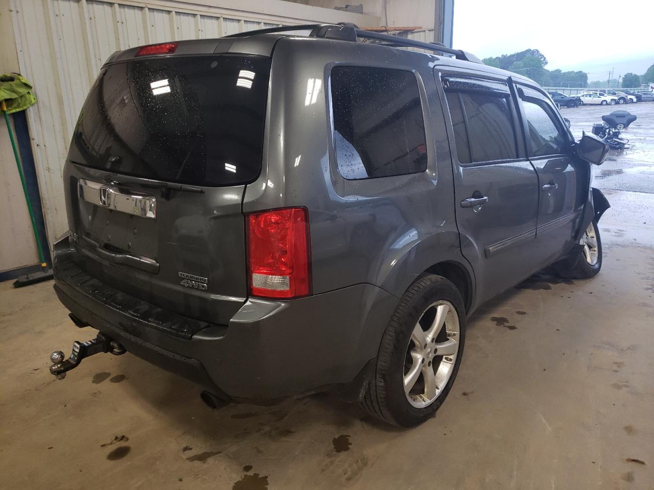 Photo 4 from auction – 2010 HONDA PILOT TOUR with VIN 5FNYF4H99AB024571