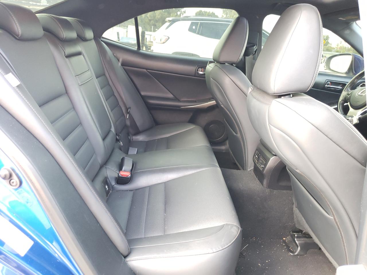 Photo 6 from auction – 2016 LEXUS IS 200T with VIN JTHBA1D26G5010308