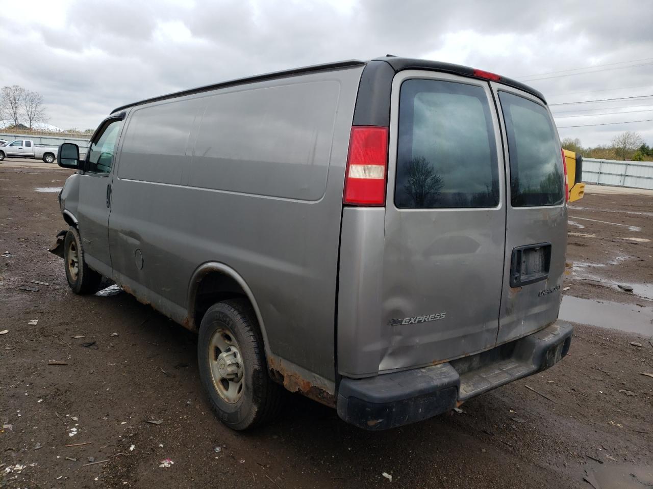 Photo 3 from auction – 2006 CHEVROLET EXPRESS G2 with VIN 1GCGG25VX61250813
