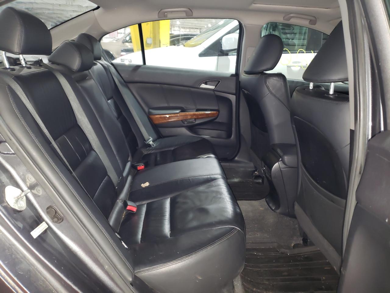 Photo 6 from auction – 2011 HONDA ACCORD EXL with VIN 1HGCP2F84BA005329