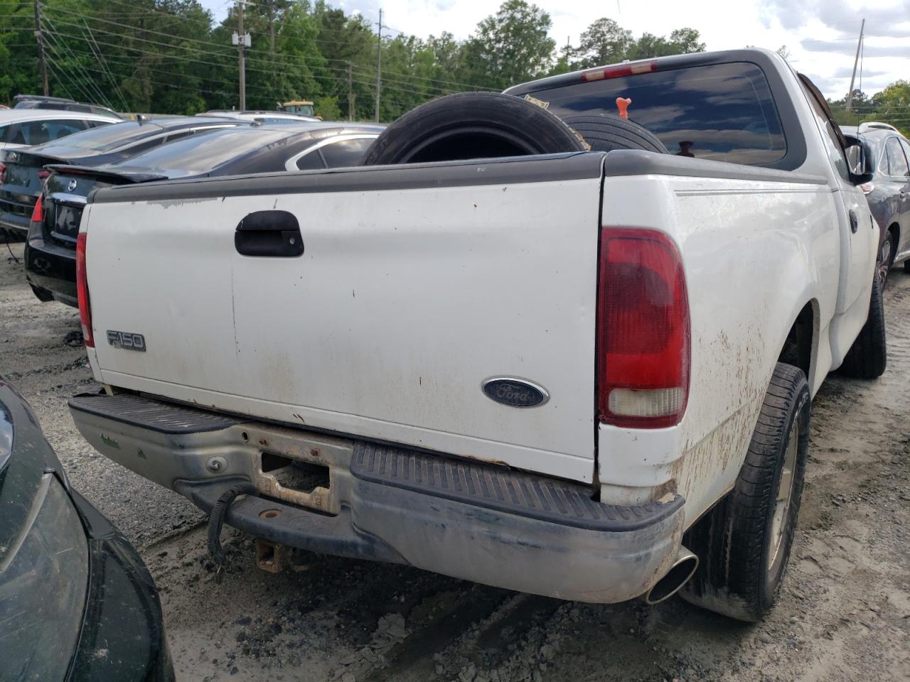 Photo 6 from auction – 2001 FORD F150 with VIN 3FTRF17W51MA17316