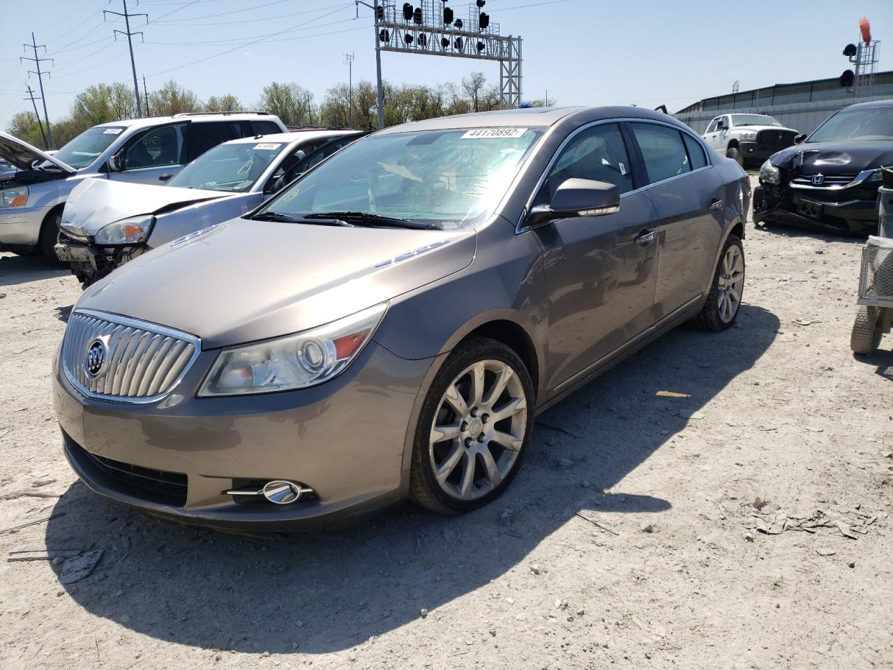 Photo 2 from auction – 2010 BUICK LACROSSE C with VIN 1G4GE5GV3AF275063