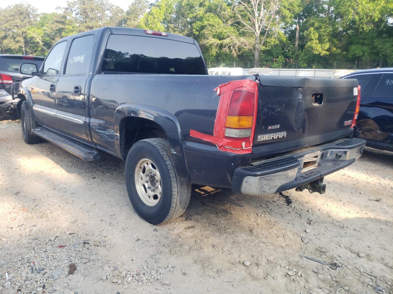 Photo 3 from auction – 2003 GMC SIERRA C15 with VIN 1GTGC13U43F211665