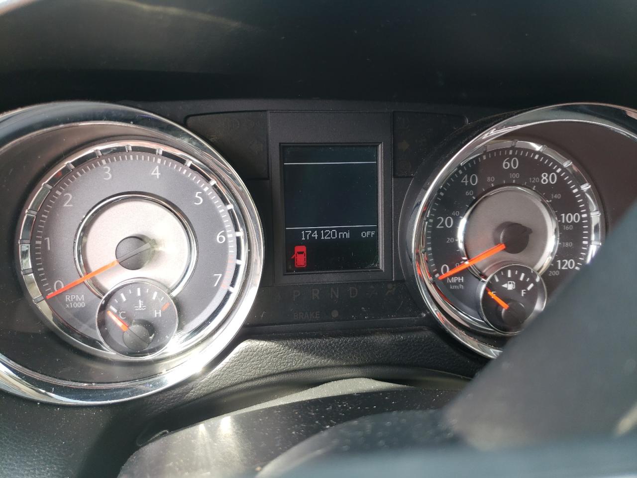 Photo 8 from auction – 2012 CHRYSLER TOWN & COU with VIN 2C4RC1CG3CR133357