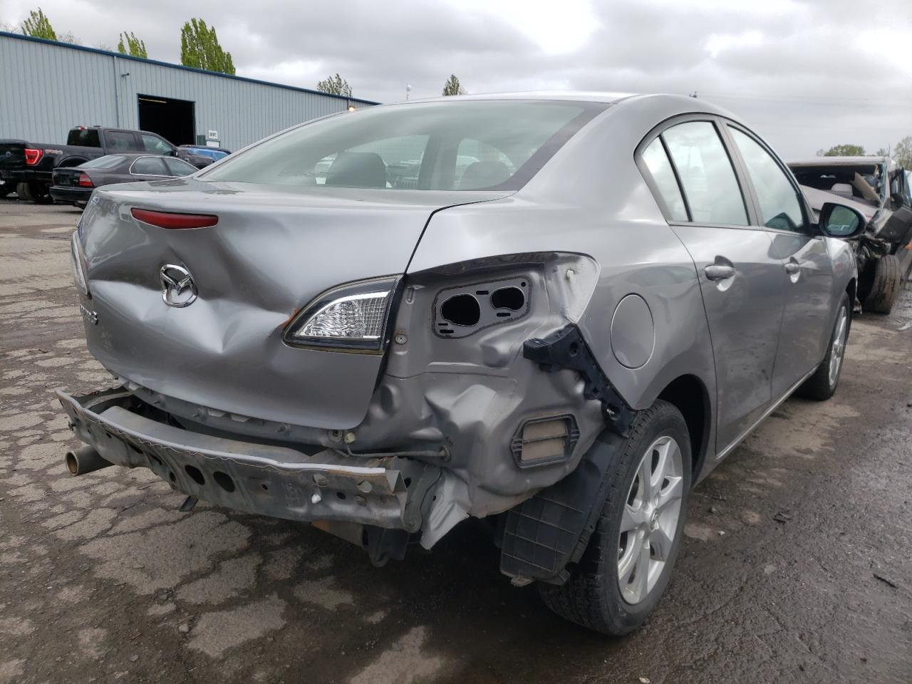 Photo 4 from auction – 2010 MAZDA 3 I with VIN JM1BL1SG2A1300005