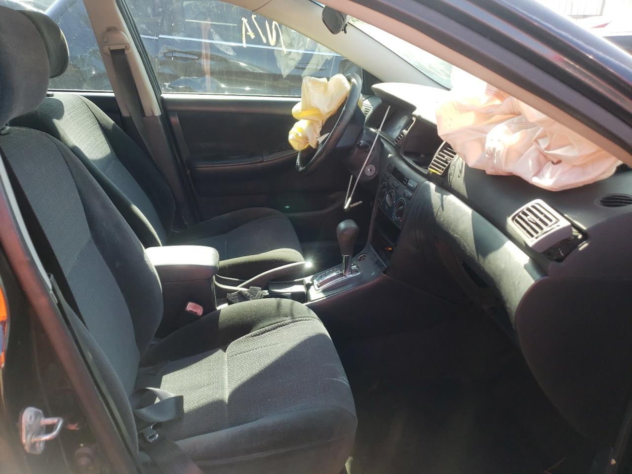 Photo 5 from auction – 2004 TOYOTA COROLLA CE with VIN 1NXBR32E84Z208257