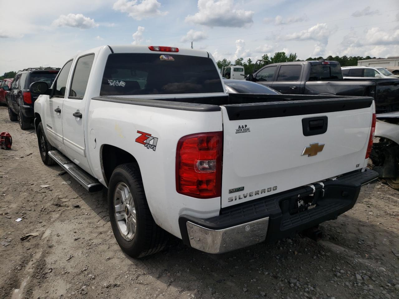 Photo 3 from auction – 2011 CHEVROLET SILVERADO with VIN 3GCPKSE33BG352981