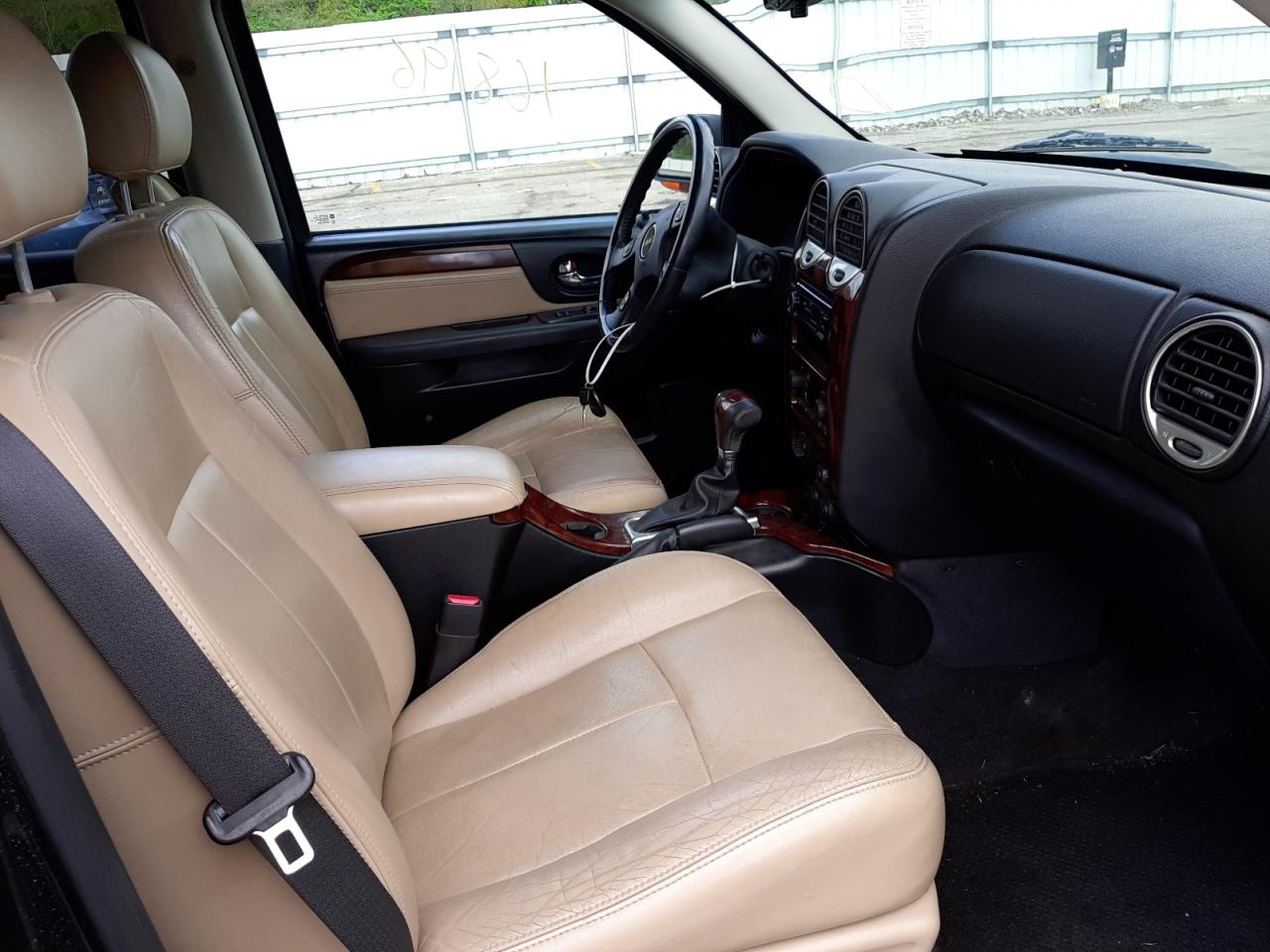 Photo 5 from auction – 2005 GMC ENVOY with VIN 1GKDT13S852129647