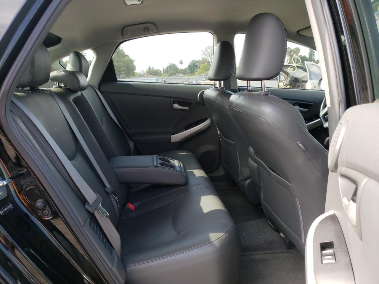 Photo 6 from auction – 2011 TOYOTA PRIUS with VIN JTDKN3DU7B0284447