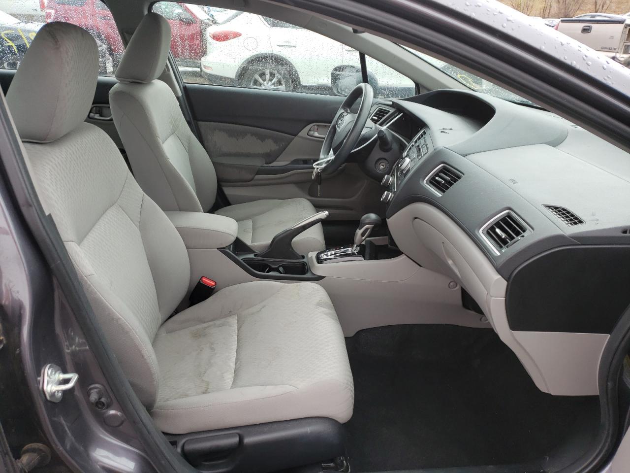 Photo 5 from auction – 2015 HONDA CIVIC LX with VIN 19XFB2F52FE273959