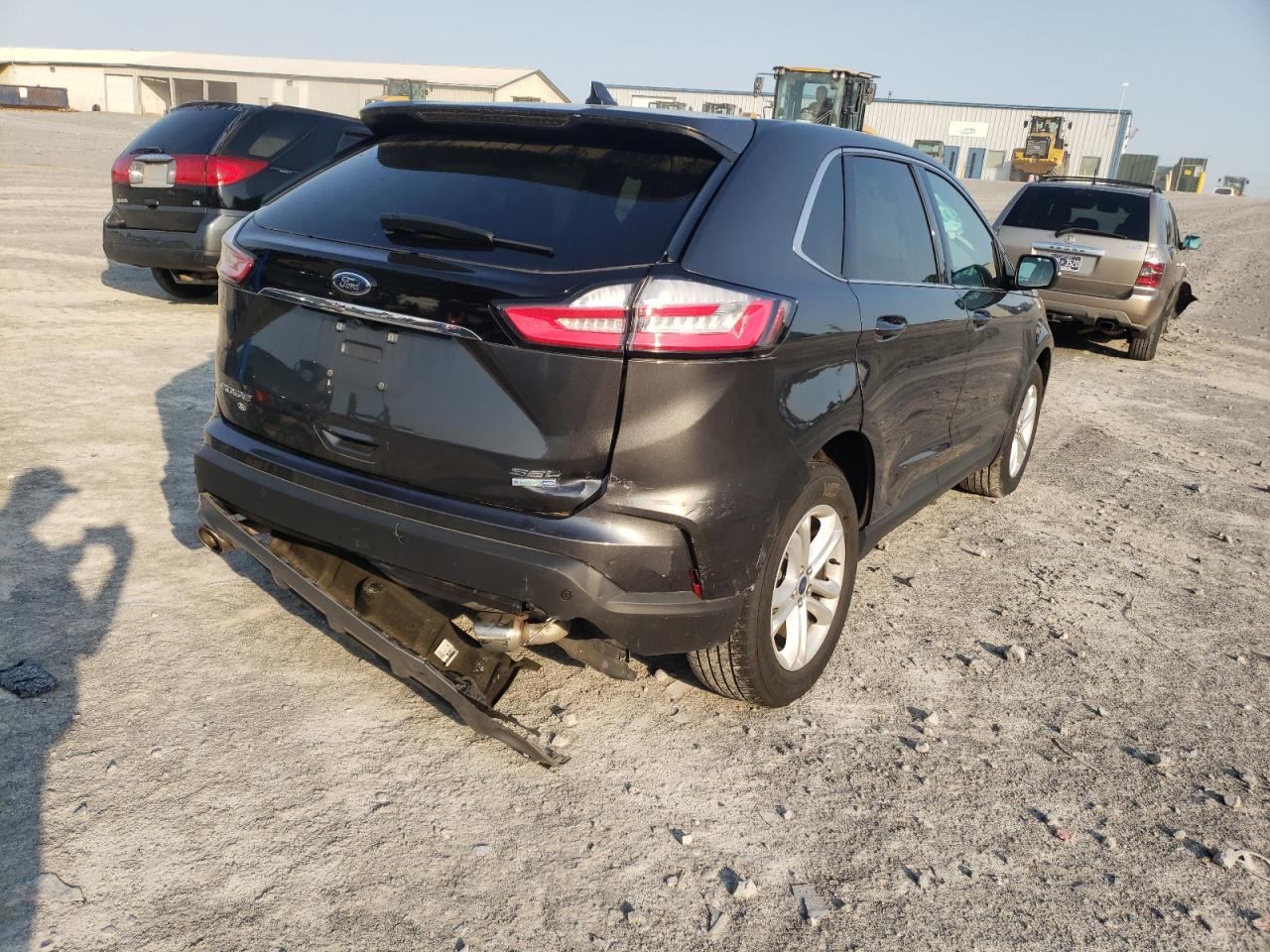 Photo 4 from auction – 2020 FORD EDGE SEL with VIN 2FMPK4J90LBB57443