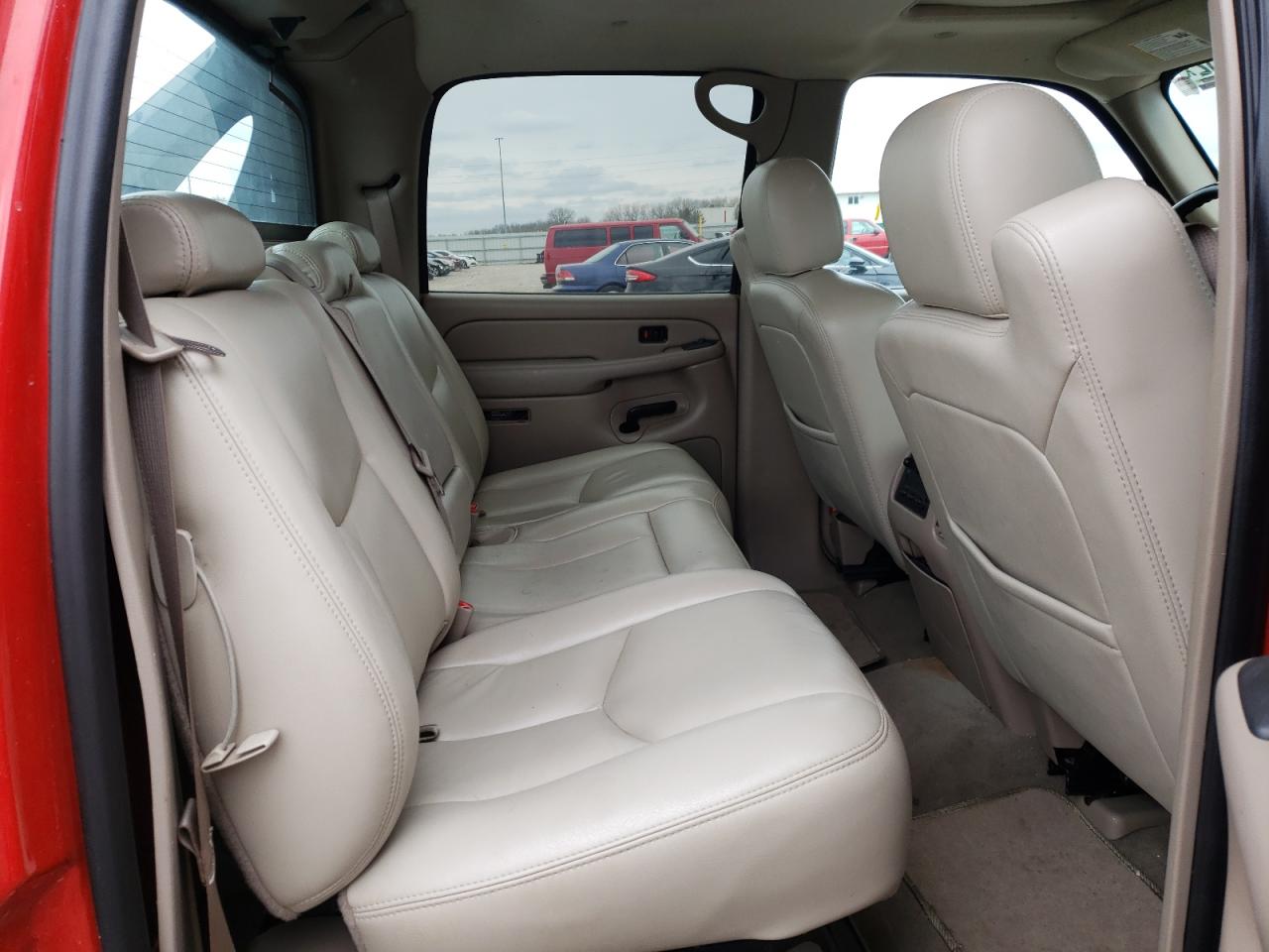 Photo 6 from auction – 2005 CHEVROLET AVALANCHE with VIN 3GNEK12Z35G229848