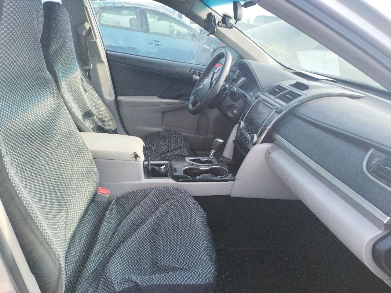 Photo 5 from auction – 2014 TOYOTA CAMRY L with VIN 4T4BF1FK4ER373727