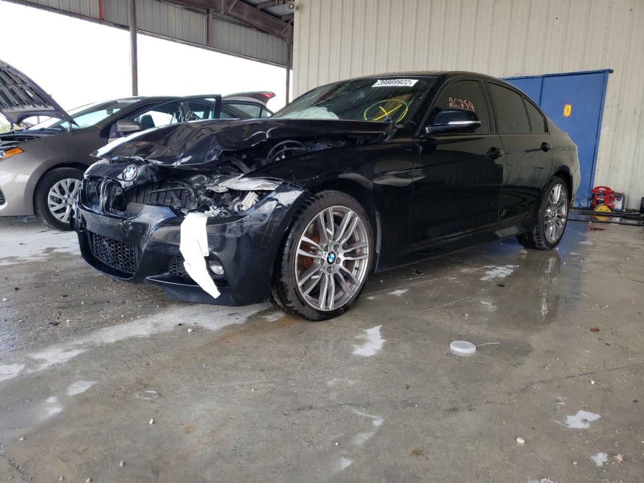 Photo 2 from auction – 2018 BMW 330 XI with VIN WBA8D9C50JEM31507