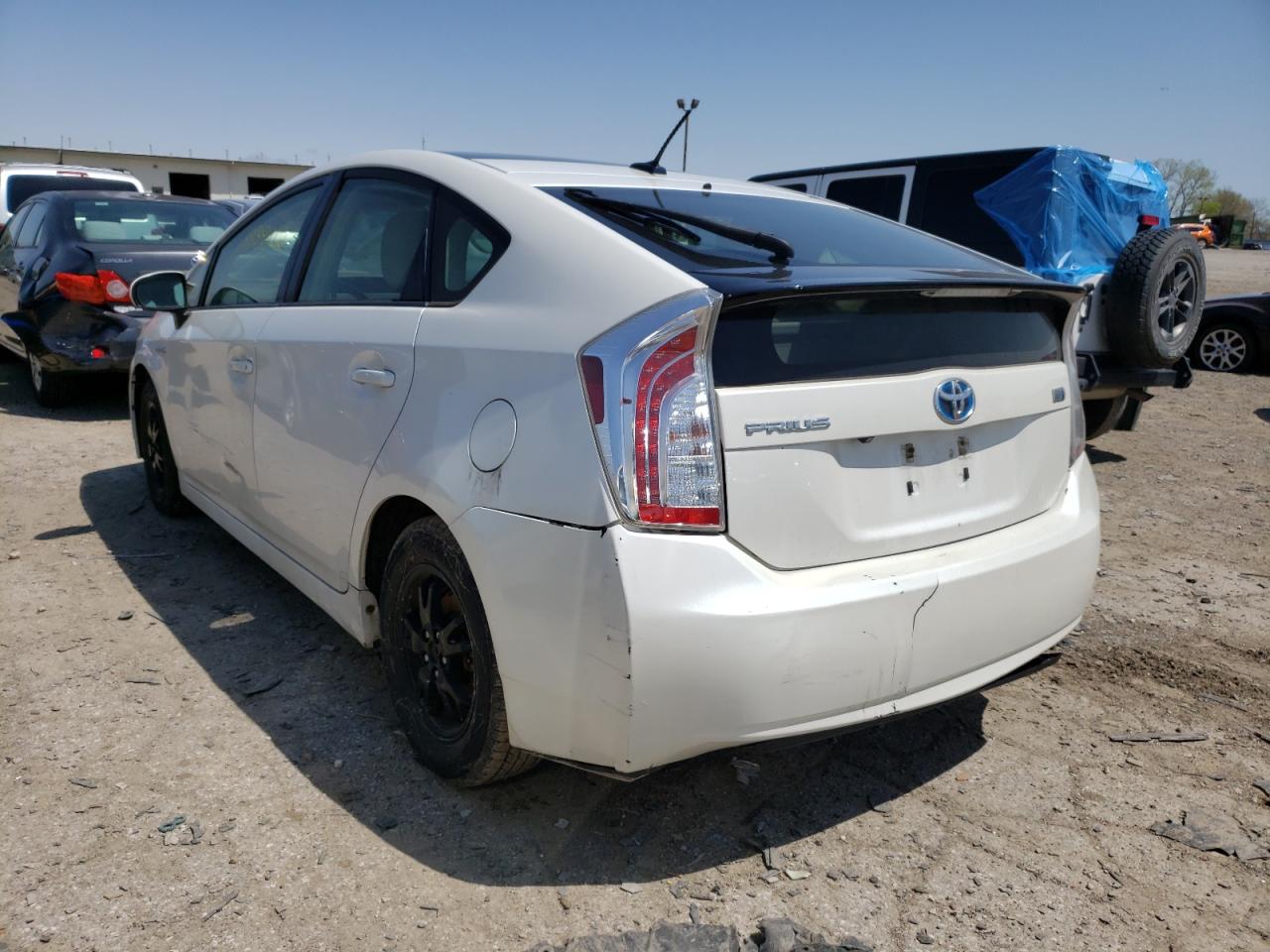 Photo 3 from auction – 2013 TOYOTA PRIUS with VIN JTDKN3DU2D5578442