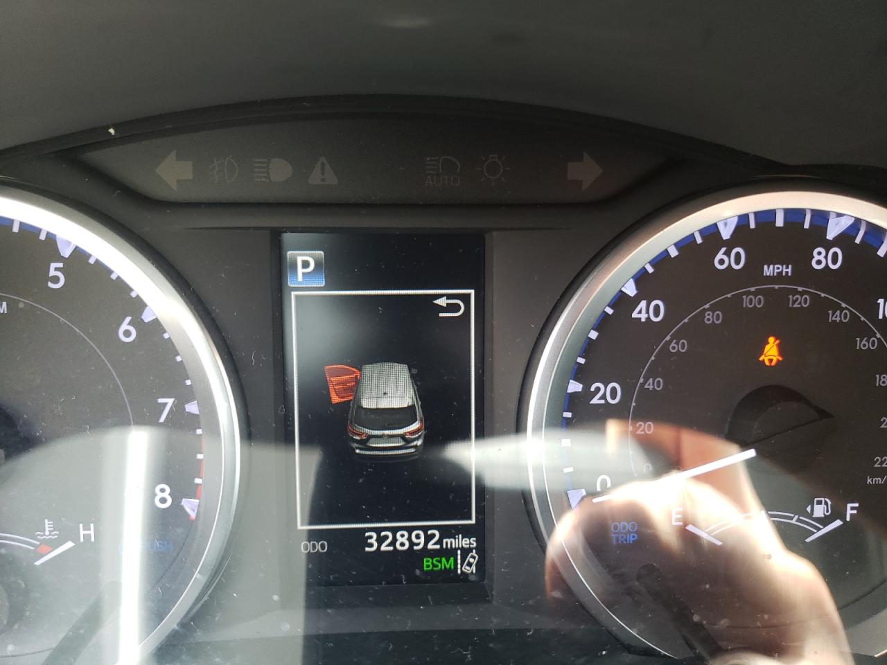 Foto 8 de la subasta – 2019 TOYOTA HIGHLANDER con VIN 5TDZZRFH5KS360802