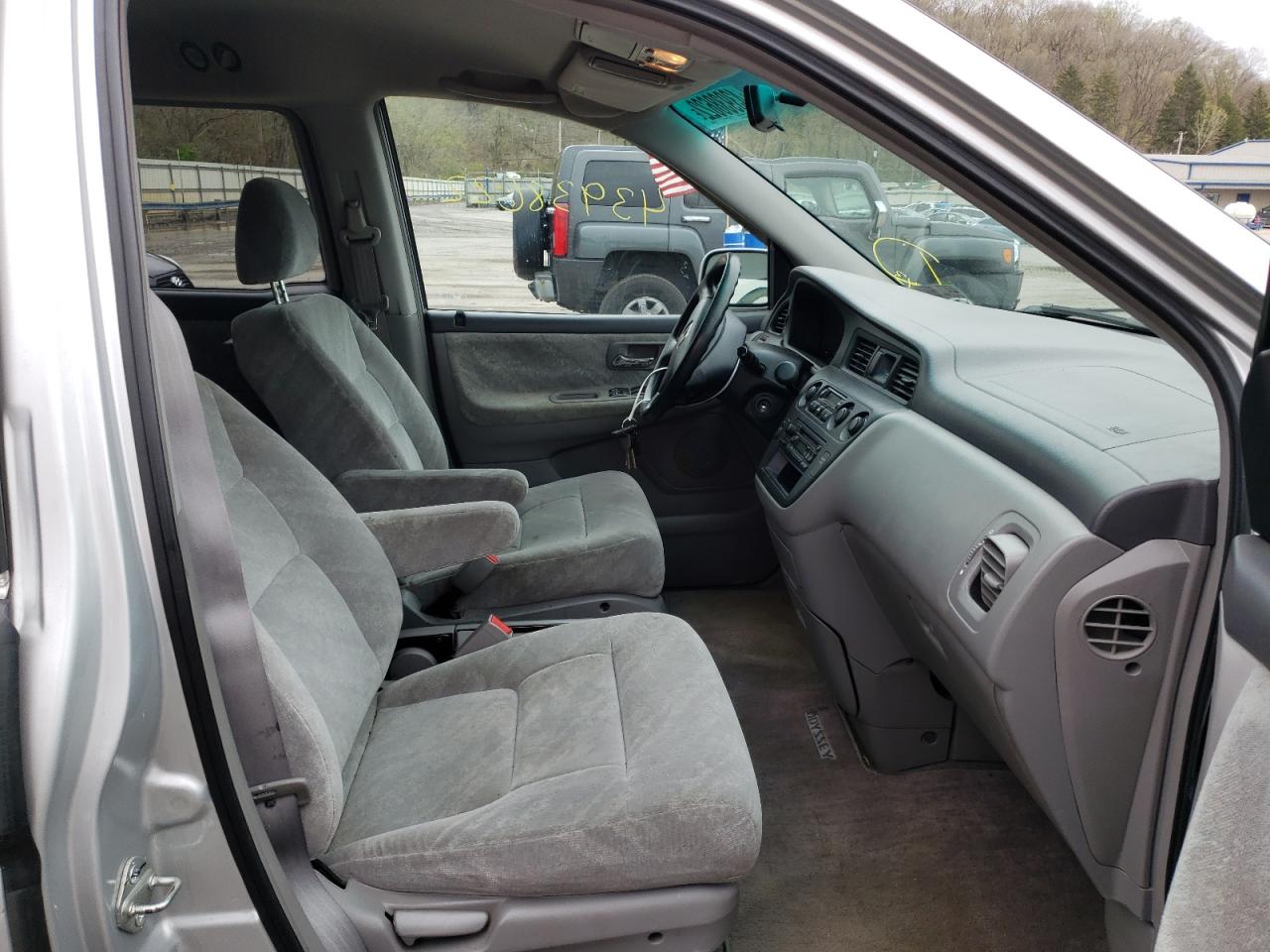 Photo 5 from auction – 2004 HONDA ODYSSEY EX with VIN 5FNRL18684B146165